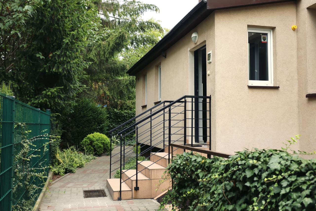 Moonriver Inn Varsovia Exterior foto